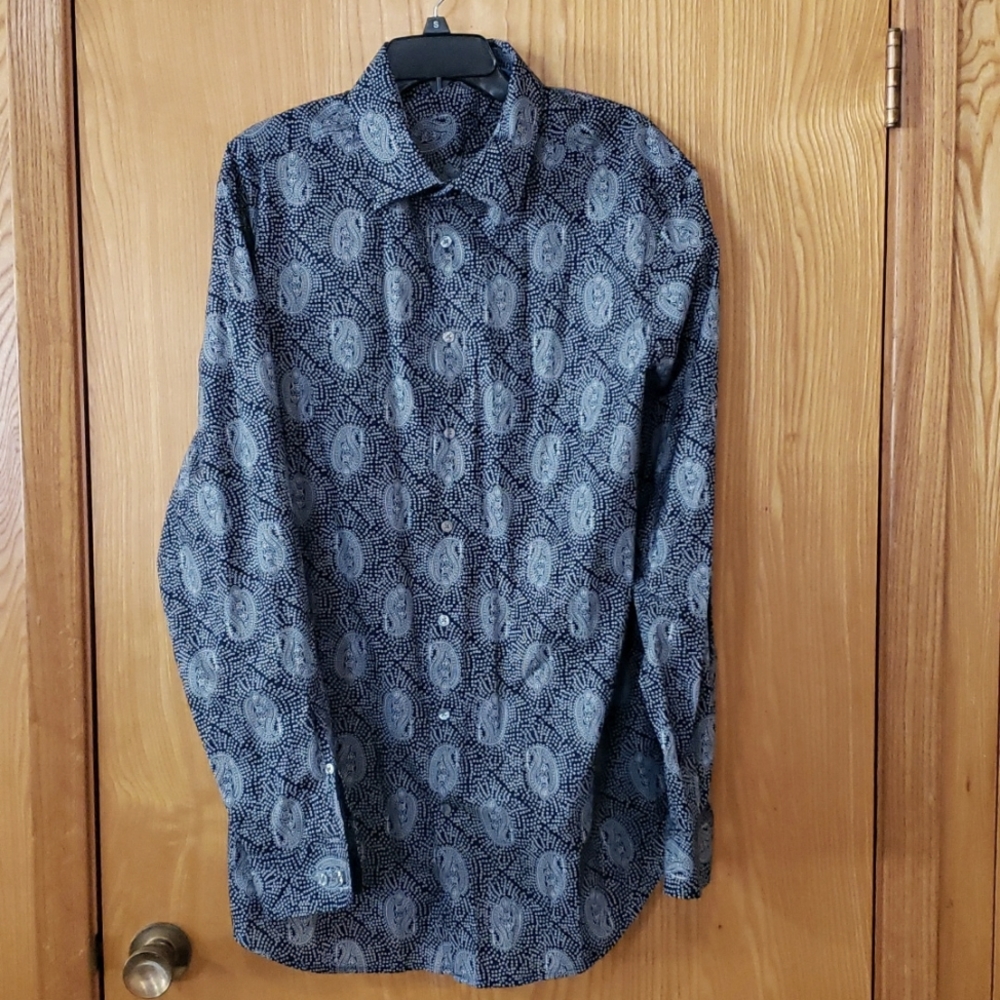 Perry Ellis Long Sleeve Button Down Casual Shirt